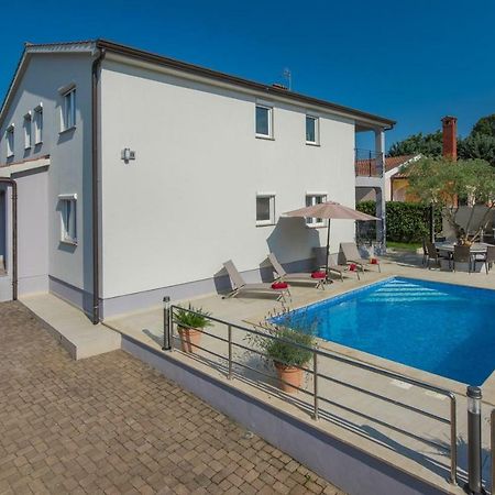 Silver Holiday House Vrvari Luaran gambar